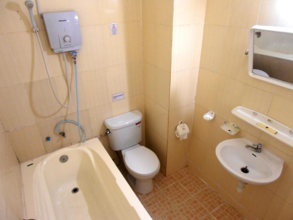 Firefly Guesthouse - The Berlin Angkor Сіємреап Номер фото