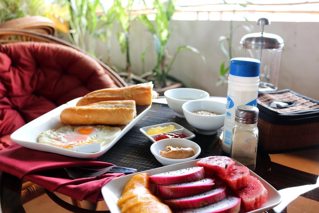 Firefly Guesthouse - The Berlin Angkor Сіємреап Екстер'єр фото